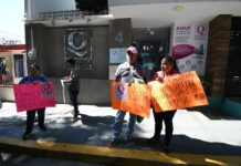 Familias de Xalapa y Naolinco denuncian a aseguradora por retraso en pagos