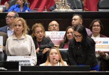 Mónica Herrera defiende en tribuna el Presupuesto 2026 y acusa a la oposición de traicionar al pueblo