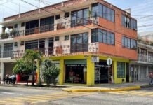 Paro estudiantil UV provoca cierre de negocios y caída en ventas, en Xalapa