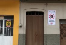 Vecinos colocan lonas por inseguridad en Pueblo Mágico de Coatepec