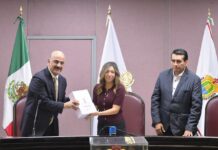 Gobierno del Estado entrega al Legislativo el Informe del primer año de Rocío Nahle