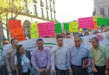 Líderes rechazan “sindicalización única”, marchan al Congreso y amagan con paro