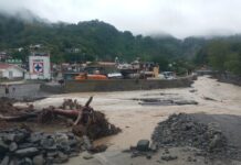 Queda incomunicado Ilamatlán por destrucción de paso provisional en río Calabozo