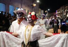 Veracruz y Zacatecas unidos por amor a las tradiciones en el Gran Desfile de Día de Muertos