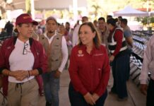 Rocío Nahle supervisa en Álamo la entrega de apoyos integrales a familias afectadas