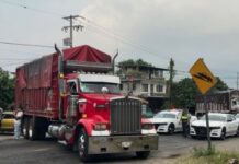 Múltiples cierres carreteros afectan la movilidad este miércoles en Veracruz