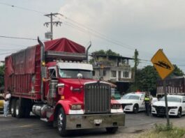 Múltiples cierres carreteros afectan la movilidad este miércoles en Veracruz