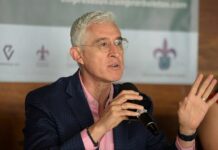 UV amplía becas alimentarias para estudiantes, mediante evento con causa