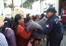 Comunidades de Coscomatepec y Jalacingo reciben más de 7 mil 600 apoyos invernales