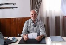 Diez Francos y el culto a la personalidad / Hora cero