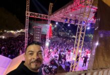 Juan Javier Gómez Cazarín se despacha con la cuchara grande en Hueyapan de Ocampo / Miguel Valera