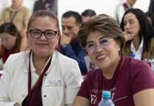 Daniela y Rosa María / Enrique Yasser Pompeyo