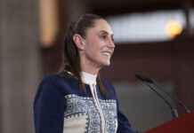 Sheinbaum se compromete a dar seguimiento a proyecto científico para limpiar costas contaminadas en Tuxpan