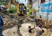 Gobierno de Pedro Miguel repara fuga histórica de agua potable en la colonia Tierra Nueva