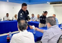 Coordinan esfuerzos comerciantes y Policía Municipal en Coatza, en materia de seguridad