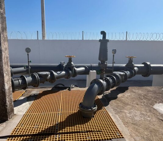 Pone Pedro Miguel Rosaldo en marcha cárcamos en Ciudad Olmeca para sanear drenaje y eliminar encharcamientos