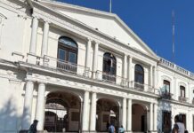 Clausura Ayuntamiento Plaza San Jerónimo en Coatepec