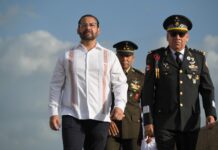 Conmemora Coatzacoalcos el Día de la Bandera con llamado a la unidad y fortalecimiento de valores cívicos