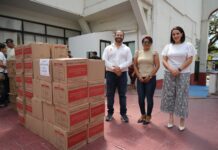 Entregan Gobierno de Coatzacoalcos y DIF Municipal desayunos calientes a más de mil estudiantes