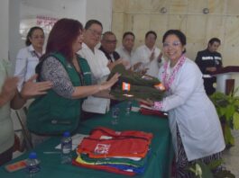Entrega IMSS Veracruz Norte chalecos y equipo de bombero para Unidades Internas de Protección Civil