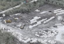 Clausuran banco de materiales en Apazapan por desacato