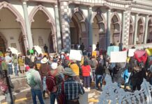 Pobladores protestan por la eliminación de 45 agencias municipales en Altotonga