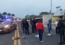 Bloquean carretera libre Xalapa-Veracruz; exigen paridad en subagencia municipal de Emiliano Zapata