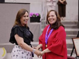 Entregan Premio Estatal a la Mujer Veracruzana a la doctora Ana María Autrán