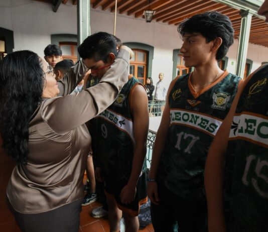 Jóvenes, clave para la construcción de paz y el futuro educativo: SEV