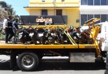 Retira Tránsito Municipal motocicletas estacionadas en callejones y andadores, en Veracruz