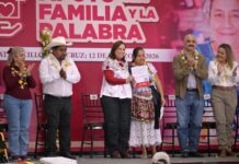 Empeñé mi palabra y aquí estamos: Rocío Nahle entrega recursos directos para emprendedores