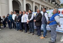 Protestan trabajadores de Salud en Veracruz; exigen certeza jurídica y laboral
