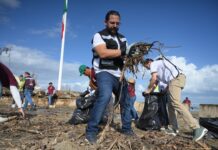 Responde ciudadanía al llamado de Pedro Miguel Rosaldo y se suma a jornada de limpieza en playa de Coatzacoalcos