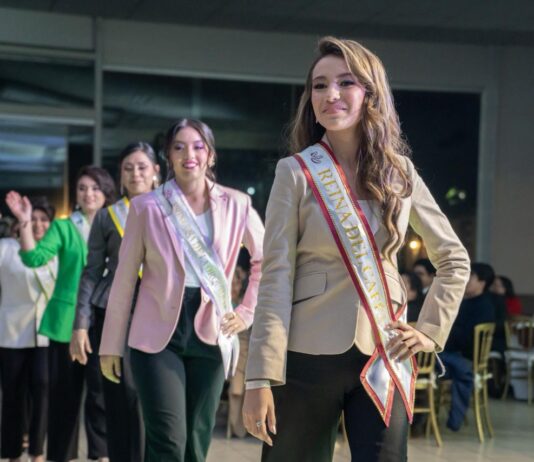 Regresó la Feria: Coatepec coronó a Constanza I