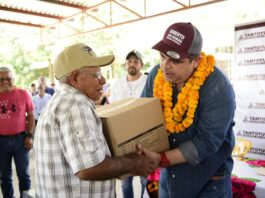 Entregan 400 despensas y 40 lámparas en Acececa; alcalde de Tantoyuca destaca apoyo estatal y coordinación con el DIF