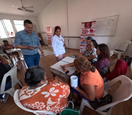 Impulsan autonomía económica de mujeres con taller de aplicación de productos Comex en Coatza