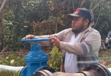Restablecerán al 100% el servicio de agua en colonias del poniente de Coatza tras detectar acumulación de aire en las líneas