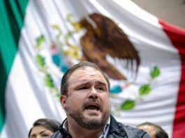 González Naveda, ¿acto de traición? / Hora cero