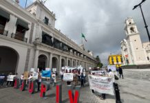 Jubilados de Xalapa reanudan protestas: bloquearán el centro cada jueves por seguro de vida