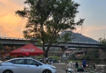 Jalcomulco: la «cantina a cielo abierto» persiste en la ribera del río