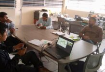 Capacita SICT Veracruz a autoridades de Soteapan para garantizar uso eficiente de recursos en camino artesanal