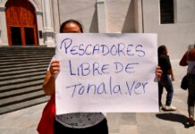 Pescadores de Agua Dulce protestan en Xalapa; denuncian exclusión de apoyos