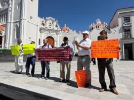 Crisis en el Ingenio San Gabriel; jubilados protestan en Xalapa por adeudos de hace 17 años
