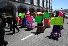Estudiantes de FNERRR protestan en Xalapa; denuncian que 30% de escuelas carecen de agua