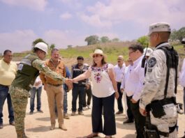 Supervisa Rocío Nahle cuartel de Guardia Nacional en Coyutla