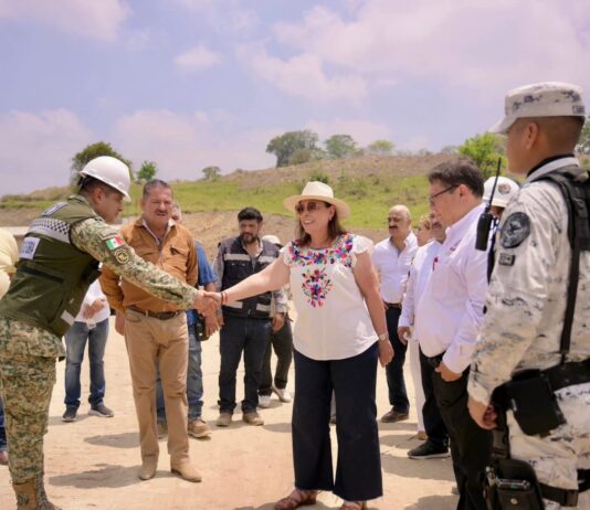 Supervisa Rocío Nahle cuartel de Guardia Nacional en Coyutla