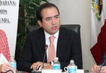 Fernando Yunes y Wardenclyffe / Raymundo Jiménez