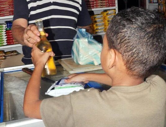 El problema de las adicciones en adolescentes / Hora cero