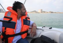 Refuerza Pedro Miguel Rosaldo supervisión de limpieza de playa por mar y tierra en Coatzacoalcos