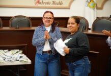 Trabajadoras de barrido y recolección de la Dirección de Limpia Pública recibieron uniformes